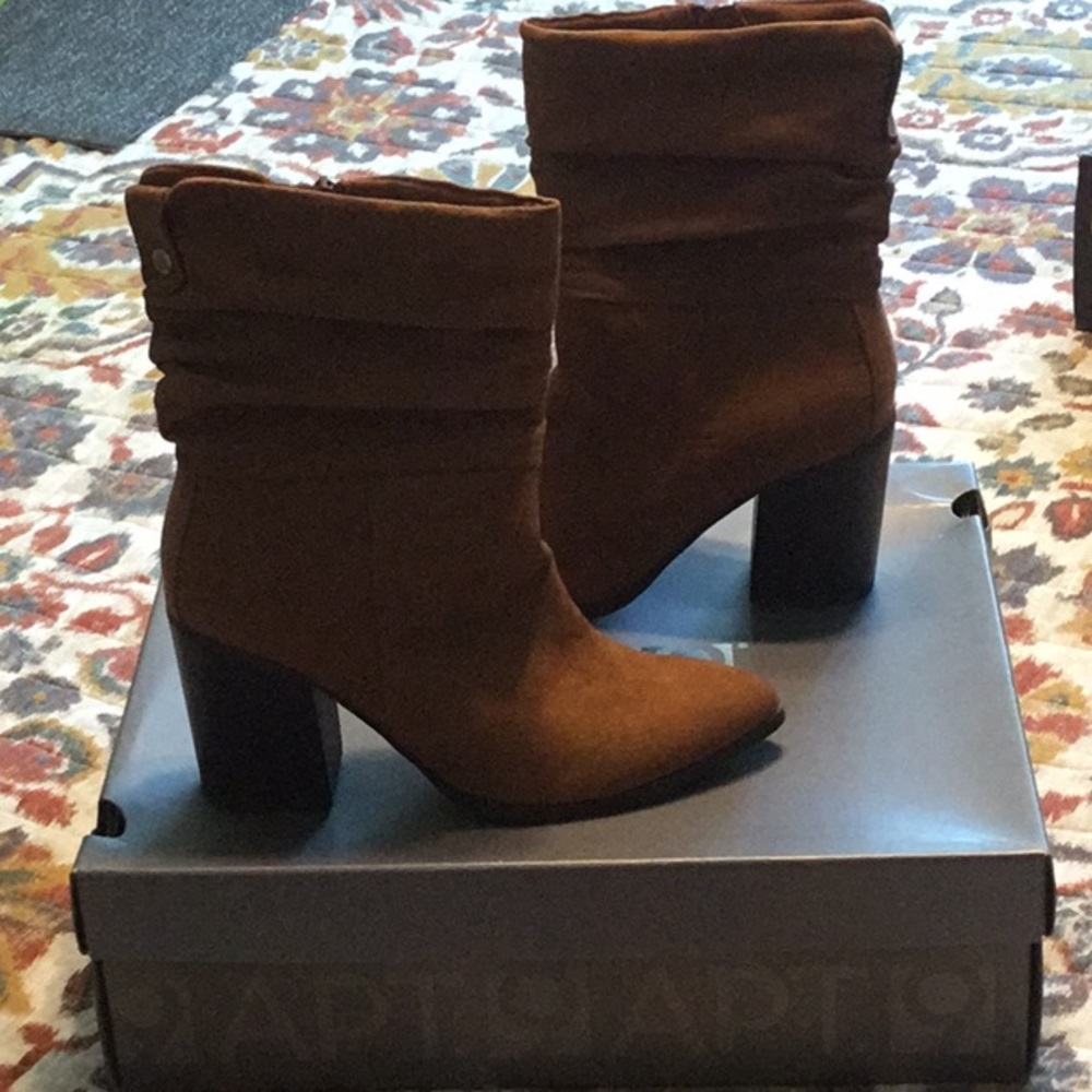 NWT - APT9 Ankle Boots